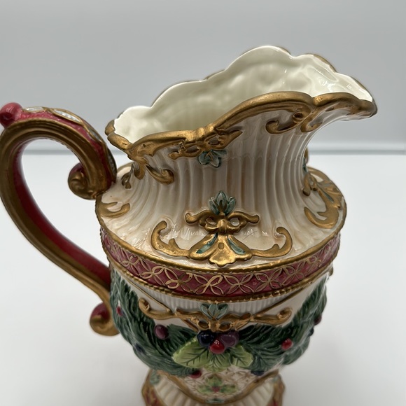 Fitz and Floyd Classic Christmas Pitcher with Bow Holly Berries and Pine Cones - Picture 10 of 16
